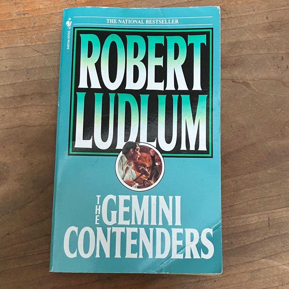 Robert Ludlum - The Gemini Contenders - vintage 1989 paperback edition